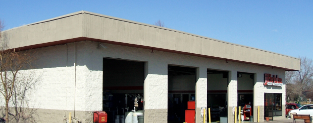 Commercial roof on oil change business